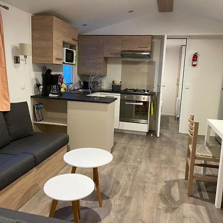 Mobil Home Domaine De Kerlann Пон-Авен Екстериор снимка